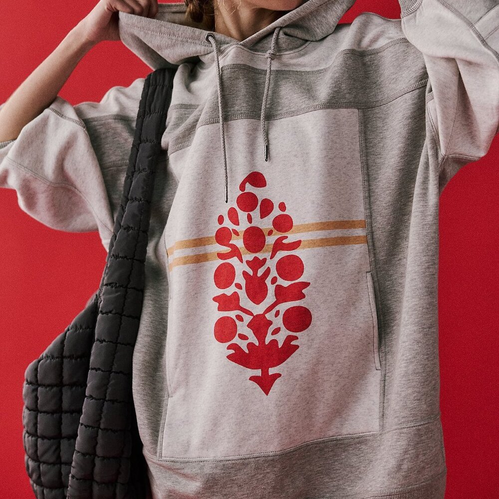 Triple Threat Hoodie Size M NWT